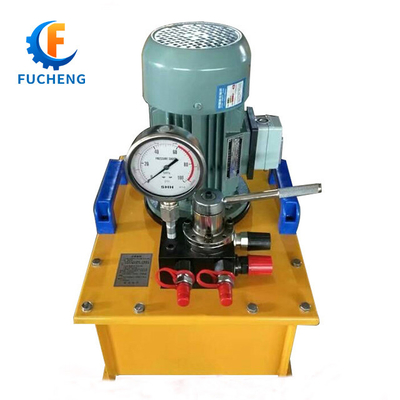 Système hydraulique pour machines marines avec structure de piston personnalisable et polyvalente